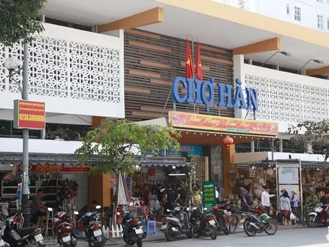 Chợ điểm du lịch Đà Nẵng đổi mới đón khách du lịch