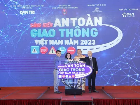 Phát động chương trình Sáng kiến an toàn giao thông Việt Nam năm 2023