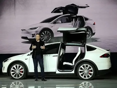 Tesla đối mặt cáo buộc xâm phạm quyền riêng tư của khách hàng