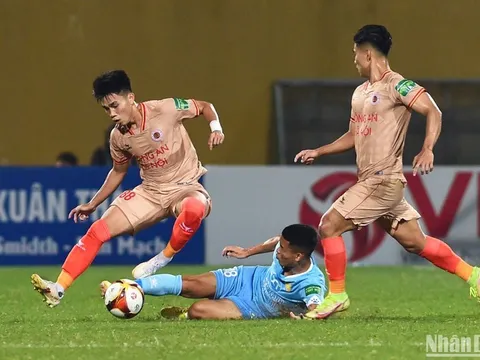 V-League 2023: Công an Hà Nội thắng đậm Nam Định 4-0