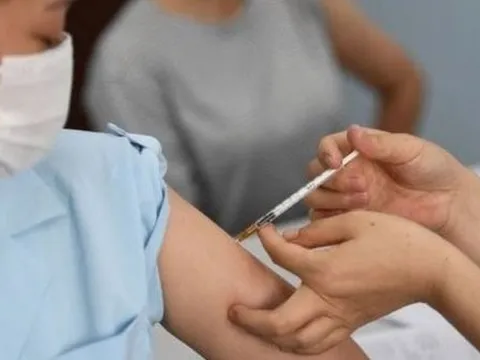 Covid-19 gia tăng, làm thế nào phân biệt với cúm mùa