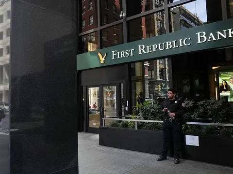 JPMorgan sẽ giải cứu ngân hàng First Republic