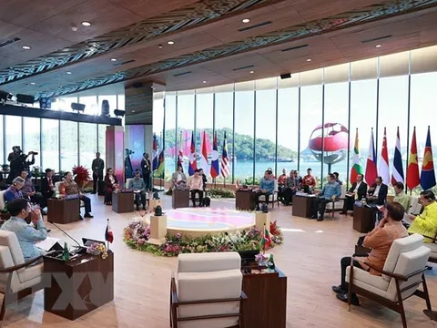 Hội nghị Cấp cao ASEAN lần thứ 42 kết thúc, thông qua 10 văn kiện