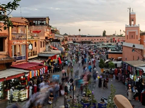 UNWTO: Du lịch toàn cầu đạt 80% mức trước đại dịch vào năm 2023
