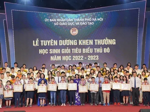 Hà Nội tuyên dương khen thưởng 759 học sinh giỏi tiêu biểu năm học 2022-2023