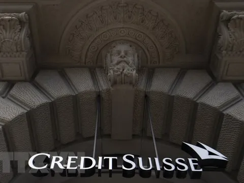 EC “bật đèn xanh” cho thương vụ ngân hàng UBS mua lại Credit Suisse