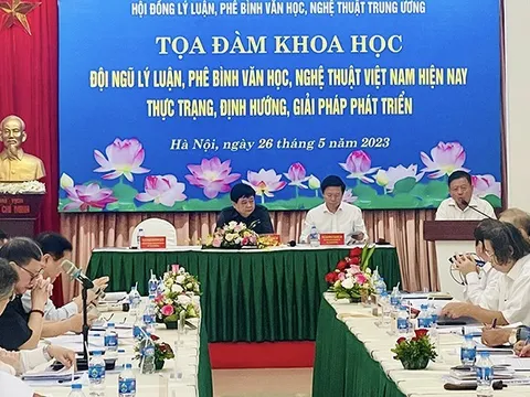 Định hướng phát triển lý luận, phê bình văn học, nghệ thuật