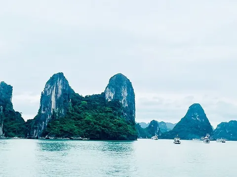 Khai thác tiềm lực du lịch biển, đảo