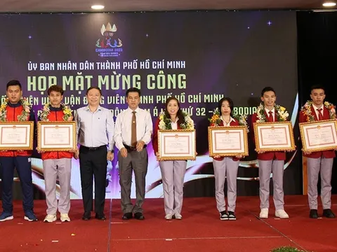 Mừng công huấn luyện viên, vận động viên đạt thành tích xuất sắc tại SEA Games 32