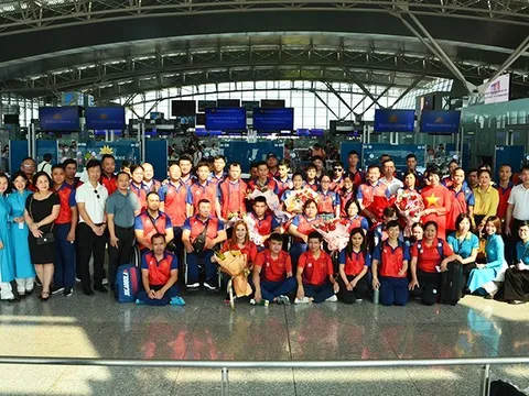 Đoàn thể thao người khuyết tật Việt Nam lên đường tham dự ASEAN Para Games 12