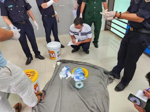 Quyết liệt chống buôn lậu trên các tuyến đường