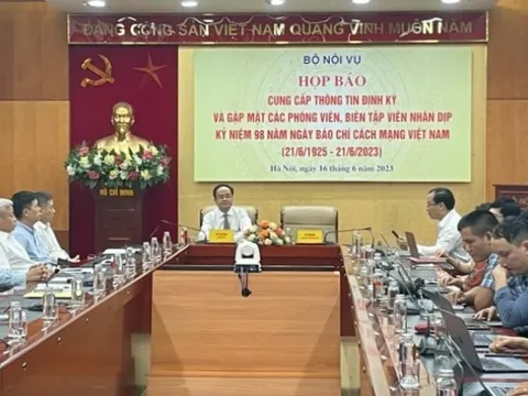 Sớm triển khai lộ trình cải cách tiền lương