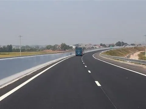 Đẩy nhanh phê duyệt chủ trương đầu tư 2 dự án đường cao tốc