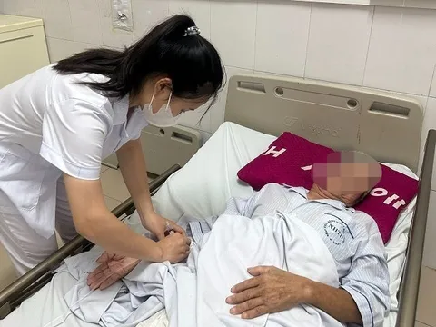 Sốc nhiễm trùng vì nhiễm vi khuẩn Aeromonas