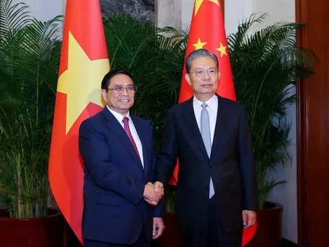 Thủ tướng Phạm Minh Chính hội kiến Ủy viên trưởng Nhân đại toàn quốc Trung Quốc