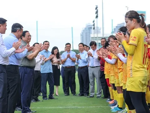 Thủ tướng chúc các nữ cầu thủ dự World Cup "thi đấu hết mình, chinh phục đỉnh cao"