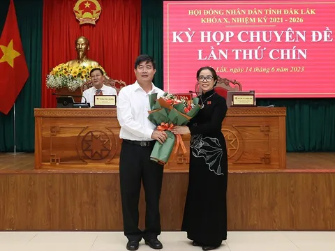 Phê chuẩn ông Nguyễn Thiên Văn làm Phó Chủ tịch UBND tỉnh Đắk Lắk