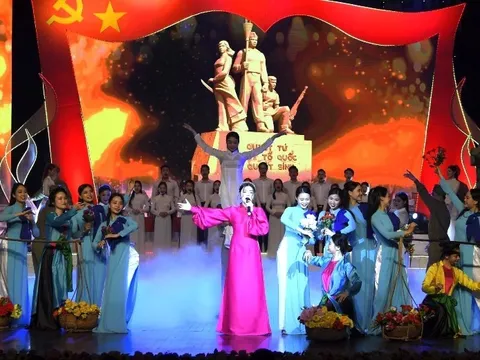 Vai trò văn học, nghệ thuật với xây dựng người Hà Nội thanh lịch, văn minh
