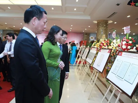 Cục Báo chí đón nhận Huân chương Lao động hạng Nhì