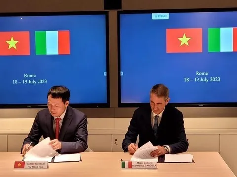 Việt Nam-Italia đàm phán dự thảo Hiệp định cùng bảo vệ và trao đổi tin mật