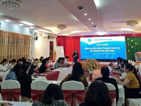 Hỗ trợ phụ nữ nâng cao kiến thức, kỹ năng bảo đảm an toàn thực phẩm