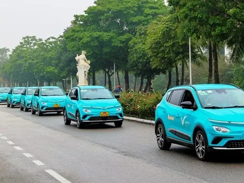Bộ Giao thông vận tải: Nhiều chính sách chuyển đổi ô tô chạy xăng sang xe điện được đề xuất