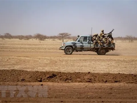 Bộ Ngoại giao Pháp tuyên bố đình chỉ viện trợ cho Burkina Faso
