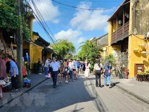 Tích cực tổ chức sự kiện văn hóa, du lịch độc đáo để thu hút du khách