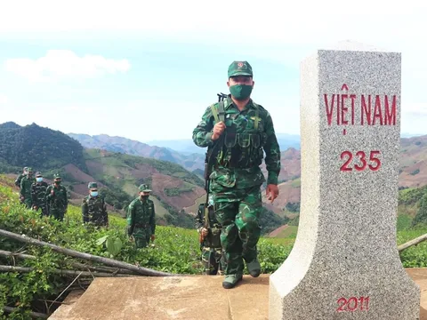 Bộ Quốc phòng trả lời cử tri về kiến nghị sửa Luật Sĩ quan, nâng tuổi phục vụ để phát huy kiến thức, kinh nghiệm