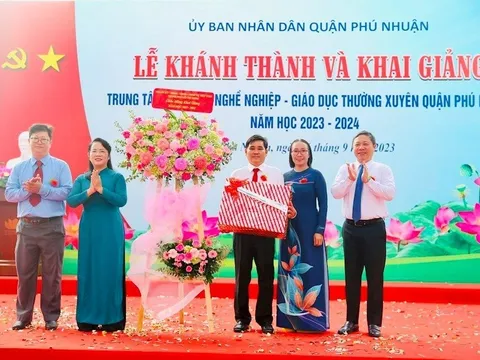 Trung tâm Giáo dục nghề nghiệp – Giáo dục thường xuyên quận Phú Nhuận chính thức khánh thành và khai giảng năm học mới