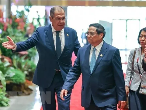 Thủ tướng Phạm Minh Chính gặp Ngoại trưởng Nga Sergei Lavrov