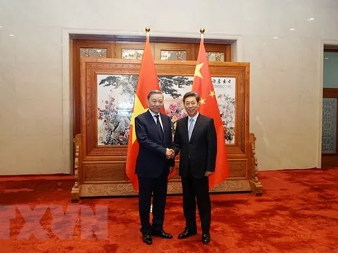 Bộ trưởng Công an Tô Lâm hội kiến Bí thư Ủy ban Chính pháp Trung Quốc