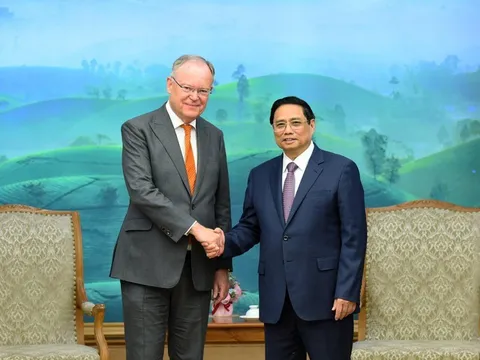 Thủ tướng Phạm Minh Chính tiếp Thủ hiến bang Hạ Saxony của Đức