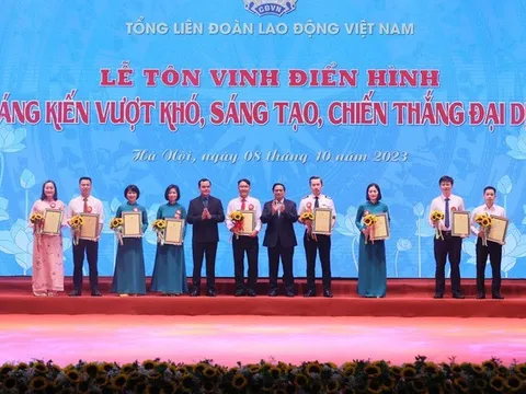 Thủ tướng biểu dương hơn 2 triệu sáng kiến làm lợi hàng chục nghìn tỷ đồng