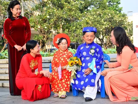 Lễ cưới tập thể cho 82 cặp đôi thanh niên tại TP Hồ Chí Minh