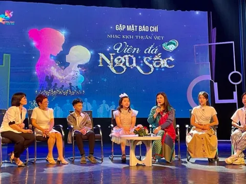 Nhạc kịch “Viên đá ngũ sắc”: Lan tỏa niềm tin vào sự thiện tâm