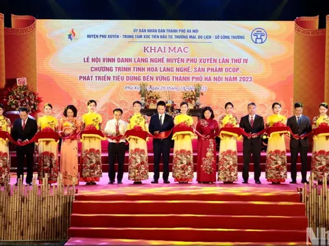 Chương trình "Tinh hoa làng nghề, sản phẩm OCOP TP Hà Nội năm 2023" chính thức khai mạc