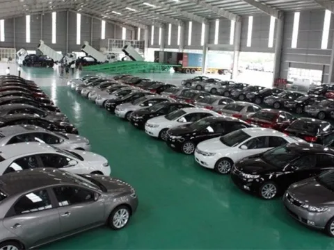 Nhập khẩu ô tô nguyên chiếc các loại tăng trong tháng 9