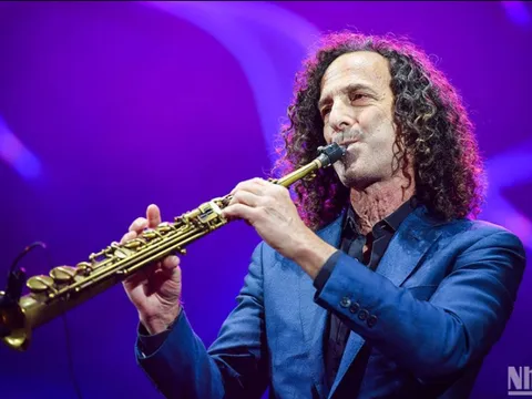 “Kenny G Live in Vietnam”: Đêm nhạc của cảm xúc