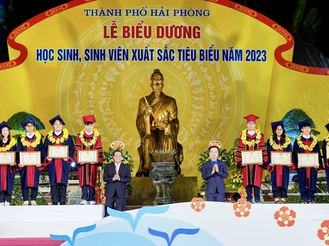 Hải Phòng trích 1,32 tỷ đồng khen thưởng 132 học sinh, sinh viên xuất sắc năm 2023