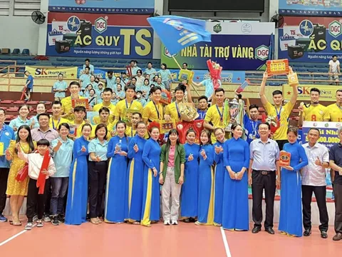 Những cuộc đổi ngôi kịch tính