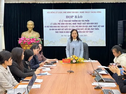 19 tác phẩm được trao tặng thưởng các tác phẩm lý luận, phê bình văn học, nghệ thuật xuất bản năm 2022