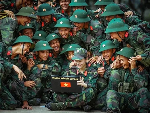Triển khai đồng bộ các giải pháp, tạo điều kiện để trí thức Quân đội sáng tạo, cống hiến
