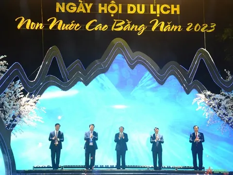 Khai mạc Ngày hội du lịch non nước Cao Bằng năm 2023