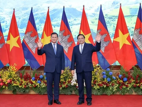 Chùm ảnh: Thủ tướng Phạm Minh Chính chủ trì lễ đón và hội đàm với Thủ tướng Campuchia