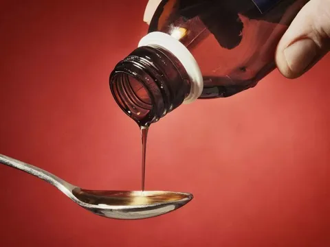 Siro ho và hỗn dịch nhiễm độc vừa bị WHO cảnh báo chưa lưu hành tại Việt Nam