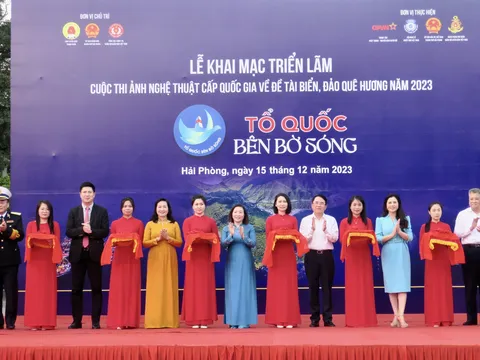 Triển lãm Cuộc thi Ảnh nghệ thuật cấp Quốc gia “Tổ quốc bên bờ sóng”