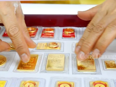 Mua bán từ 5,5 lượng vàng trở lên phải báo cáo Ngân hàng Nhà nước