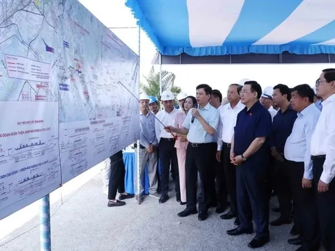 Chủ tịch Quốc hội Vương Đình Huệ thăm, làm việc tại tỉnh Bà Rịa-Vũng Tàu