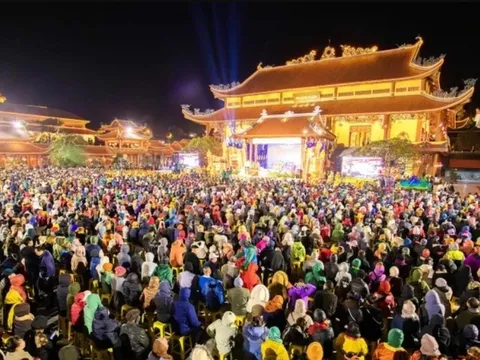 Quảng Ninh chỉ đạo làm rõ và xử lý nghiêm các vi phạm tại chùa Ba Vàng